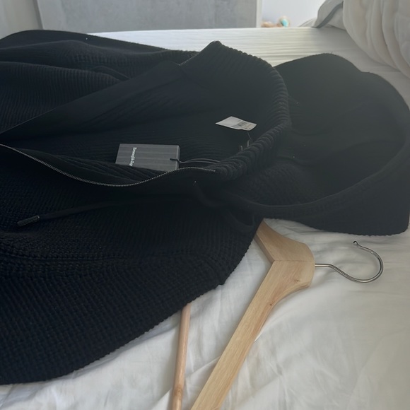 ERMENEGILDO ZEGNA

BLACK CASHMERE HIGH COLLAR HOODED CARDIGAN size: L-XL - Picture 4 of 5